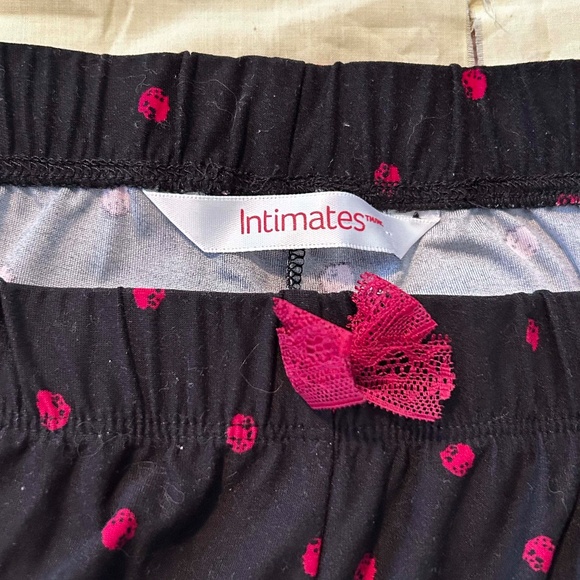 PJ PANTS, BLACK & TINY RED FLOWERS, SIZE 5X, LACE DETAIL, CAPRI LENGTH, PULL ON, - Picture 5 of 10